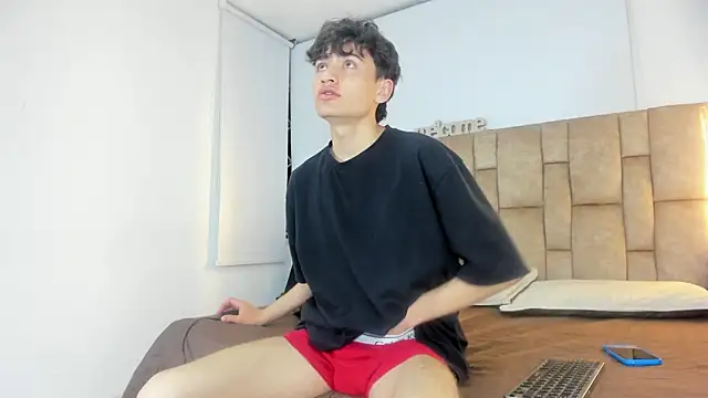 Snapshot of Noir_Sebas chatting on 03/01/26, 03:19 Noir Sebas online show from 03/01/26, 03:19