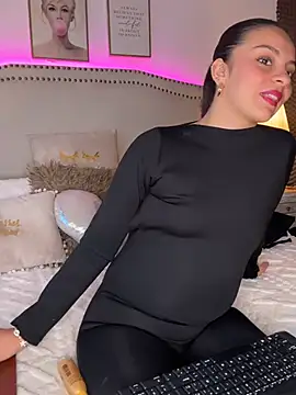 Snapshot of luisa__rosse chatting on 02/27/26, 11:32 luisa rosse online show from 02/27/26, 11:32