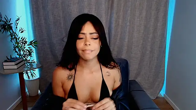 Snapshot of Pauline_Clark chatting on 02/18/26, 08:27 Pauline Clark online show from 02/18/26, 08:27