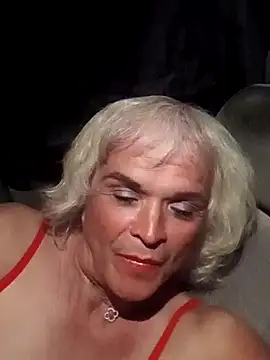 Snapshot of dustbunny64 chatting on 03/22/26, 08:07 dustbunny64 online show from 03/22/26, 08:07