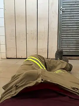 Nickysfd01 online show from 04/11/26, 02:21