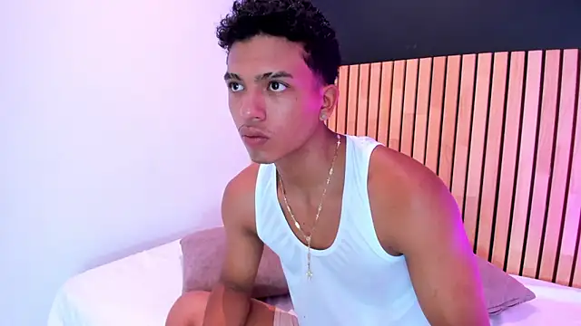 Snapshot of jhoystrong_ chatting on 02/27/26, 07:25 jhoystrong online show from 02/27/26, 07:25