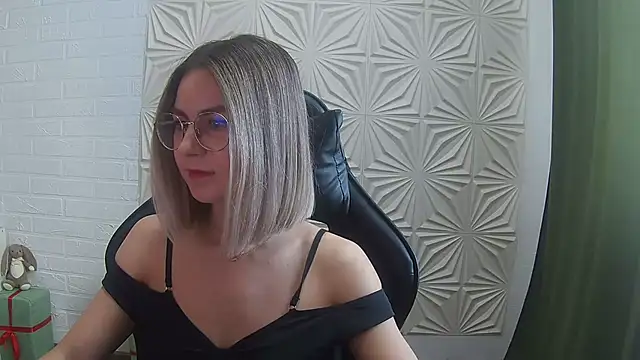 Snapshot of IceMayes chatting on 02/21/26, 06:36 IceMayes online show from 02/21/26, 06:36