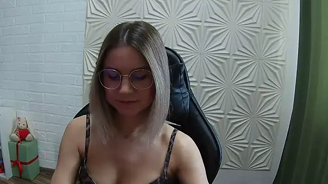 Snapshot of IceMayes chatting on 02/28/26, 09:10 IceMayes online show from 02/28/26, 09:10