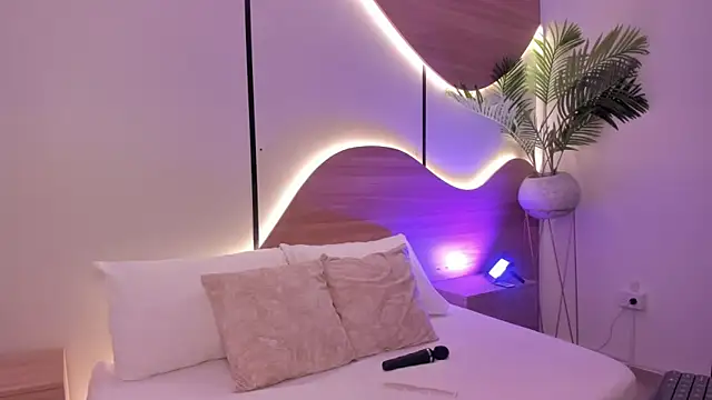 ariadna boneville online show from 05/31/26, 02:31