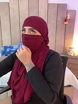 Snapshot of rashaaa_ chatting on 02/18/26, 07:10 rashaaa online show from 02/18/26, 07:10