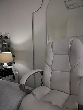 Snapshot of rashaaa_ chatting on 07/01/26, 06:40 rashaaa online show from 07/01/26, 06:40