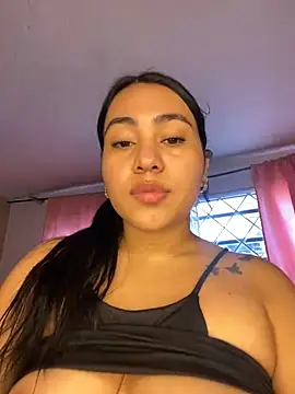 Liu wen  online show from 04/15/26, 08:31