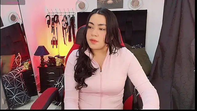 Liu wen  online show from 07/06/26, 08:11