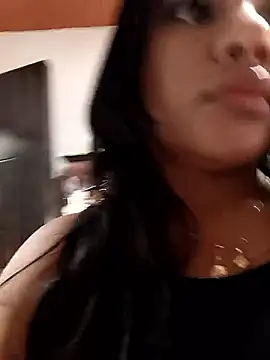 ValeriaVilla2 online show from 02/15/26, 07:21