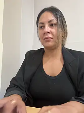 leona-david online show from 04/21/26, 12:44