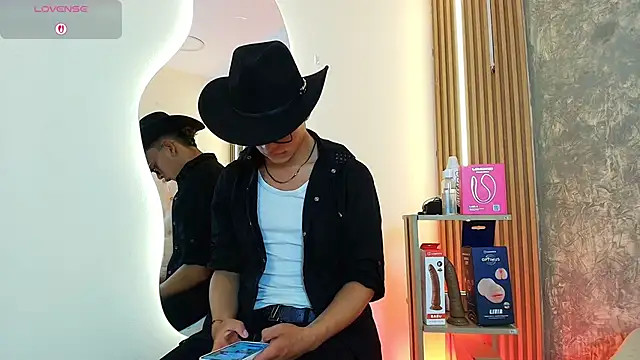 Dark Nico online show from 04/19/26, 04:01