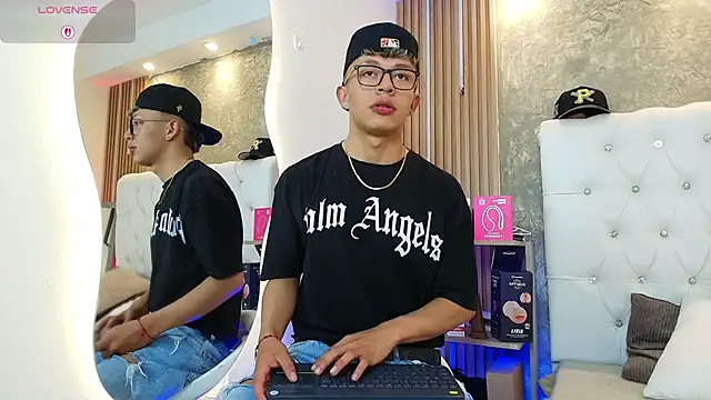 Dark Nico online show from 04/23/26, 04:14