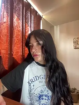 Snapshot of Abril_Thompson221 chatting on 08/02/26, 07:34 Abril Thompson221 online show from 08/02/26, 07:34