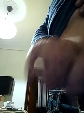 Snapshot of Ulisesss69 chatting on 03/02/26, 04:03 Ulisesss69 online show from 03/02/26, 04:03