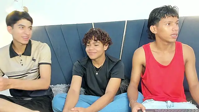 Snapshot of kleiver_cum18 chatting on 02/14/26, 12:57 kleiver cum18 online show from 02/14/26, 12:57