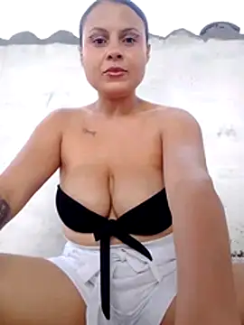 tiifany lopez online show from 04/06/26, 09:16