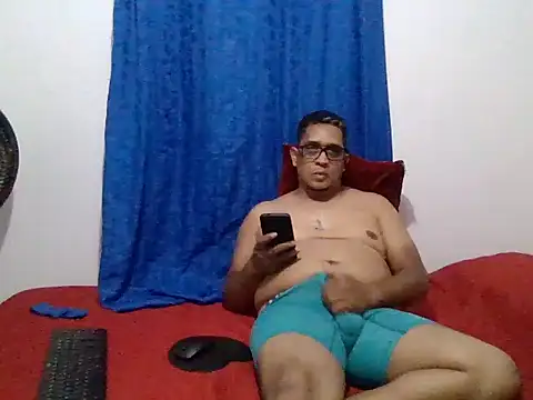 Snapshot of gordogruesa chatting on 02/20/26, 01:35 gordogruesa online show from 02/20/26, 01:35