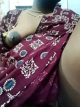 tamilkaviya431 online show from 03/19/26, 04:38