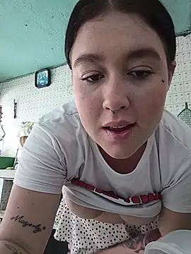 Snapshot of Freckless_ chatting on 08/09/26, 04:23 Freckless online show from 08/09/26, 04:23