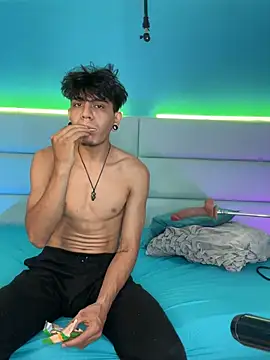 Snapshot of abrilandjulian chatting on 02/25/26, 12:04 abrilandjulian online show from 02/25/26, 12:04