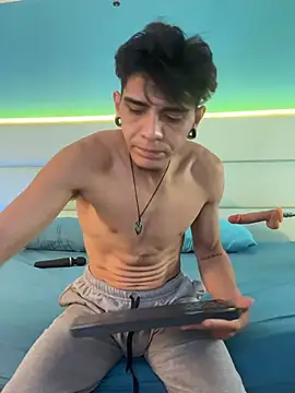 abrilandjulian online show from 03/10/26, 11:48