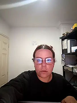 Snapshot of Blanquita_vip chatting on 02/18/26, 02:24 Blanquita vip online show from 02/18/26, 02:24