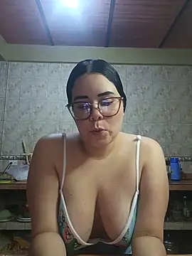 Snapshot of Blanquita_vip chatting on 05/28/26, 03:59 Blanquita vip online show from 05/28/26, 03:59