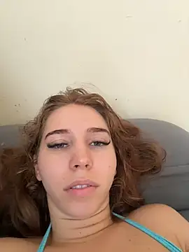 Snapshot of Aneruivinhaa chatting on 02/21/26, 01:56 Aneruivinhaa online show from 02/21/26, 01:56