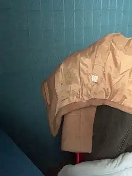 Snapshot of baeas-lan chatting on 02/22/26, 05:51 baeas-lan online show from 02/22/26, 05:51