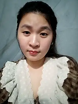 Snapshot of -Datini- chatting on 02/16/26, 02:02 -Datini- online show from 02/16/26, 02:02