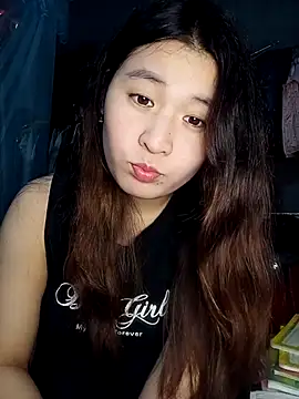 Snapshot of -Datini- chatting on 02/25/26, 12:37 -Datini- online show from 02/25/26, 12:37