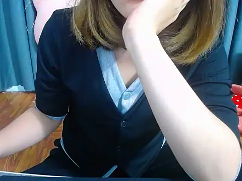 Lunababty online show from 02/15/26, 08:24