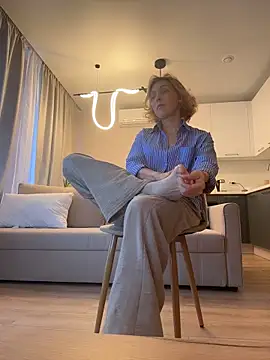 Snapshot of CarmenBlues_ chatting on 02/23/26, 02:03 CarmenBlues online show from 02/23/26, 02:03