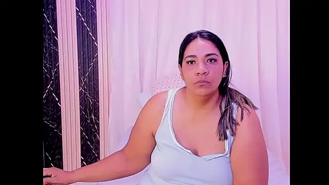 Cinnamon Skin01 online show from 04/19/26, 11:53