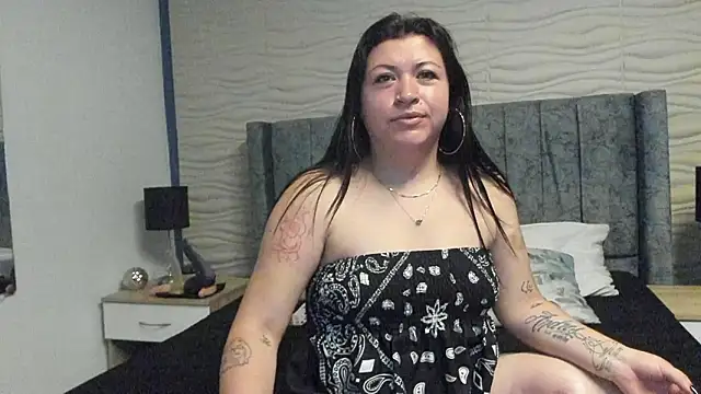 Snapshot of Ayleen_Miller chatting on 02/18/26, 02:24 Ayleen Miller online show from 02/18/26, 02:24