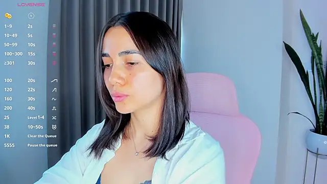 sara ospina22 online show from 04/14/26, 12:44