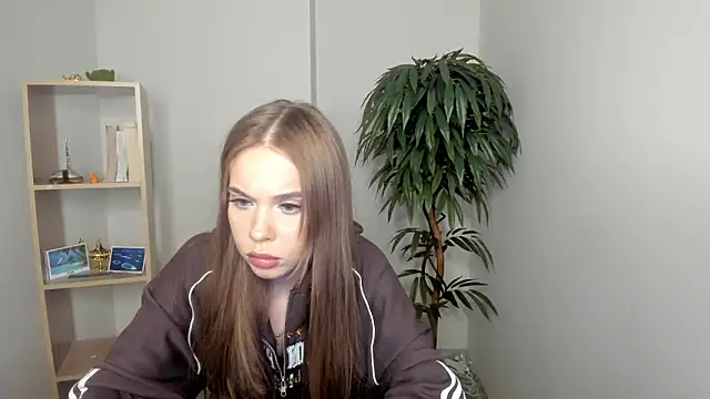 Snapshot of TishShazier chatting on 02/14/26, 09:50 TishShazier online show from 02/14/26, 09:50