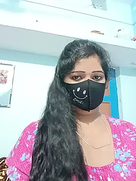 Snapshot of Beautiful_ely chatting on 07/18/26, 02:54 Beautiful ely online show from 07/18/26, 02:54