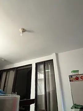 Kinsleybrown online show from 04/22/26, 05:14