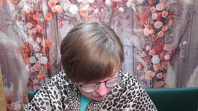 RadaChudna online show from 04/15/26, 05:03