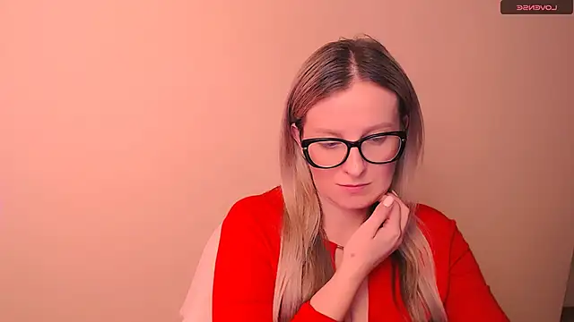 Snapshot of AnnePeach chatting on 02/20/26, 05:15 AnnePeach online show from 02/20/26, 05:15