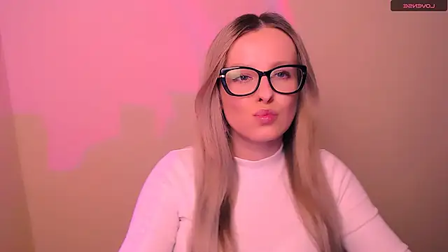 Snapshot of AnnePeach chatting on 02/27/26, 05:46 AnnePeach online show from 02/27/26, 05:46