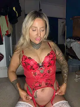 Summerwestt online show from 03/27/26, 08:19