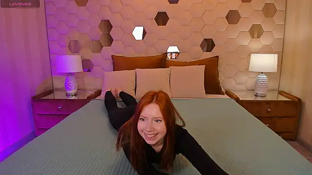 StellaBev online show from 03/11/26, 07:58