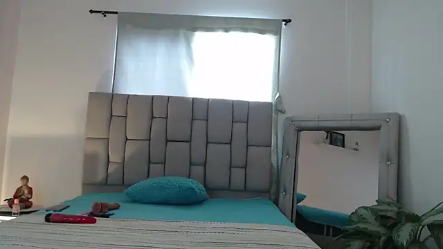 lily rose1 online show from 06/02/26, 07:38