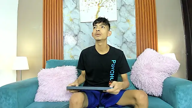 KITTY BOSH online show from 03/25/26, 01:28