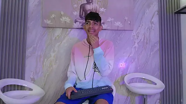 KITTY BOSH online show from 04/21/26, 01:28