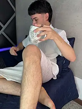 Snapshot of Lucian-greyy chatting on 02/18/26, 04:30 Lucian-greyy online show from 02/18/26, 04:30