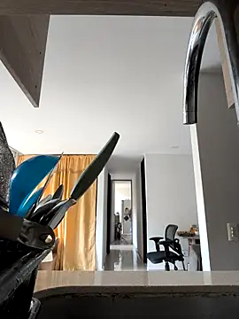 violet-grey online show from 04/15/26, 02:24